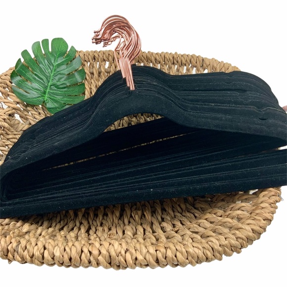 Other - 27 Ultra Thin Space Saver Non Slip Velvet Hangers